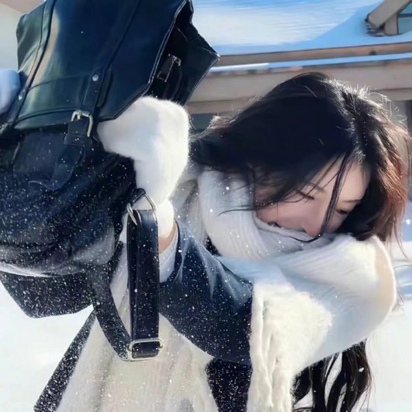 姜小凡出去摆摊咯